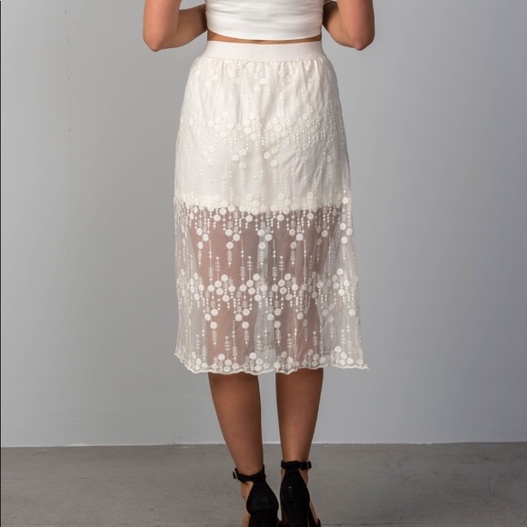 Floral Lace Midi Skirt - Picture 2 of 4